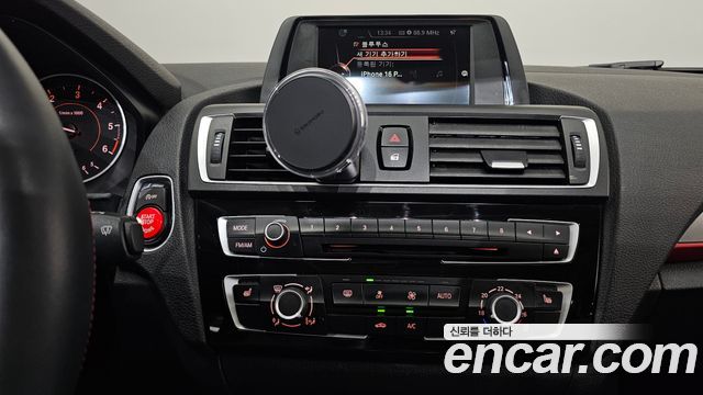 BMW 1 Series (F20) 118d Sport 5Door 2017 — фото 13