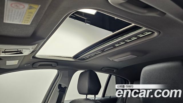BMW 1 Series (F20) 118d Sport 5Door 2017 — фото 16