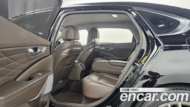 Kia K9 3.8 GDI AWD PlatinumⅢ 2020 — фото 26