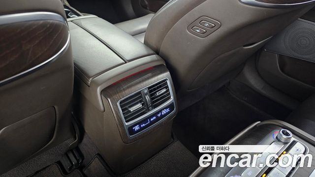 Kia K9 3.8 GDI AWD PlatinumⅢ 2020 — фото 34