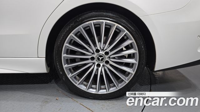 Mercedes-Benz C-Class (W206) C300 4MATIC AMG Line 2023 — фото 21