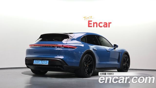 Porsche Taycan 4S Cross Turismo 2023 — фото 2