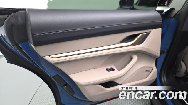 Porsche Taycan 4S Cross Turismo 2023 — фото 31