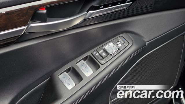 Genesis EQ900 3.8 GDI Luxury 2016 — фото 18