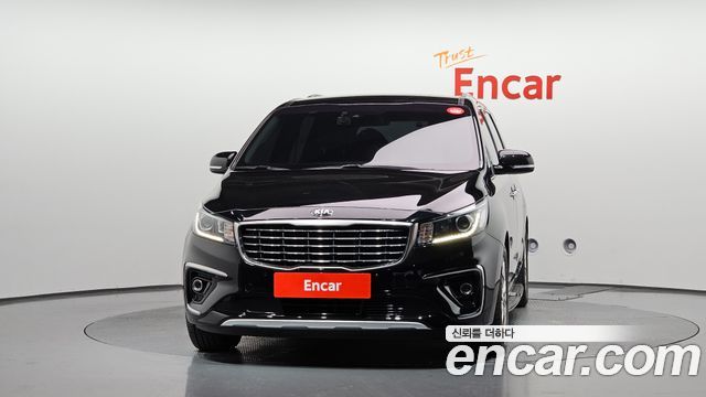 Kia Carnival 9-Seater Prstige 2020 — фото 3