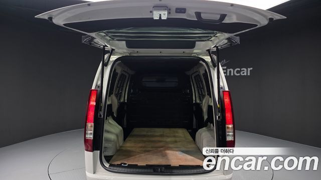 Hyundai Staria Cargo 3-Seater Modern 2024 — фото 20