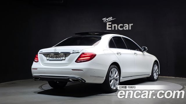 Mercedes-Benz E-Class (W213) E300 4MATIC Exclusive 2018 — фото 2