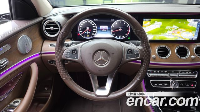 Mercedes-Benz E-Class (W213) E300 4MATIC Exclusive 2018 — фото 13