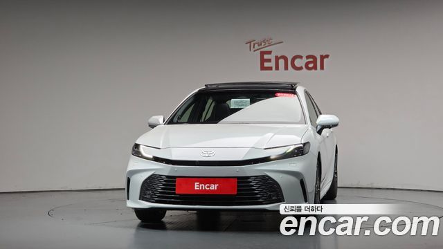 Toyota Camry (XV80) 2.5 XLE Premium Hybrid 2026 — фото 3