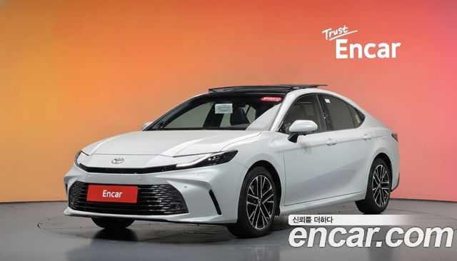 Toyota Camry (XV80) 2.5 XLE Premium Hybrid 2026 — фото 1