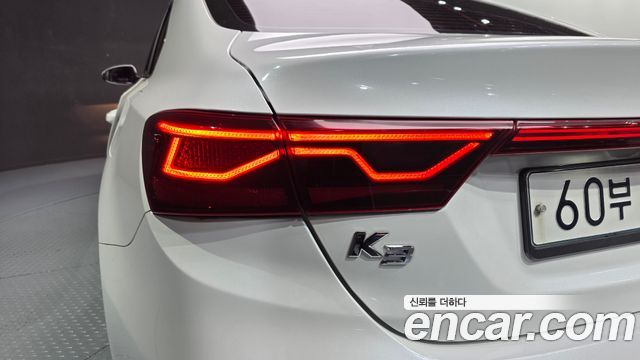 Kia K3 Luxury 2019 — фото 23
