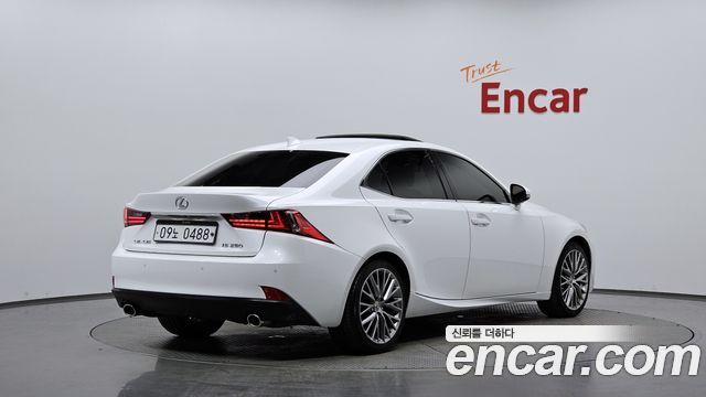 Lexus IS250 Executive XE30 2014 — фото 2