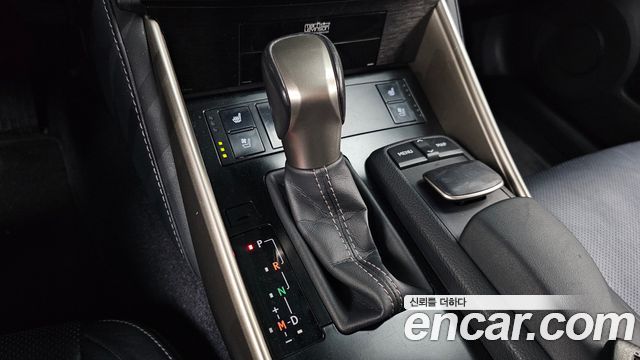 Lexus IS250 Executive XE30 2014 — фото 9