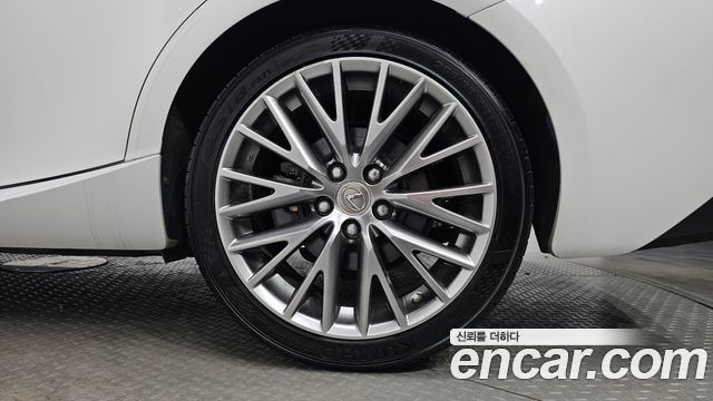 Lexus IS250 Executive XE30 2014 — фото 21