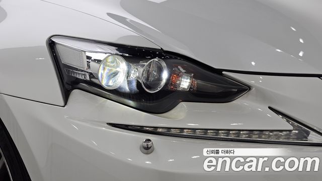 Lexus IS250 Executive XE30 2014 — фото 22