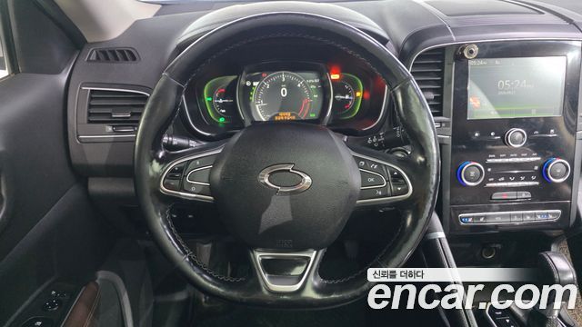 Renault Korea QM6 Diesel 2WD RE Signature 2017 — фото 13