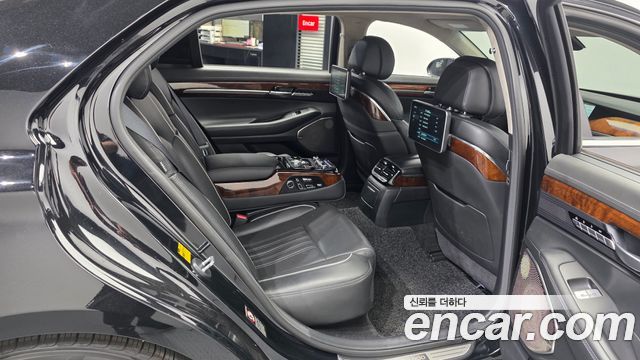 Genesis EQ900 5.0 GDI AWD Prestige 2016 — фото 12