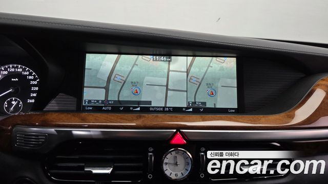 Genesis EQ900 5.0 GDI AWD Prestige 2016 — фото 14