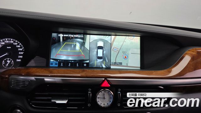 Genesis EQ900 5.0 GDI AWD Prestige 2016 — фото 15