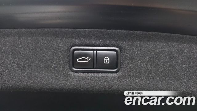 Genesis EQ900 5.0 GDI AWD Prestige 2016 — фото 34