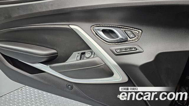 Chevrolet Camaro SS 6.2 V8 2019 — фото 24