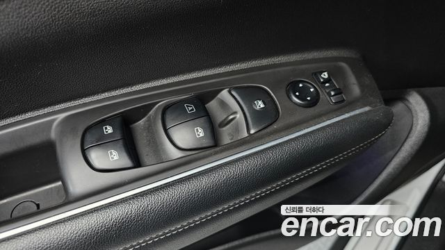 Renault Korea QM6 Diesel 2WD RE Signature 2017 — фото 12