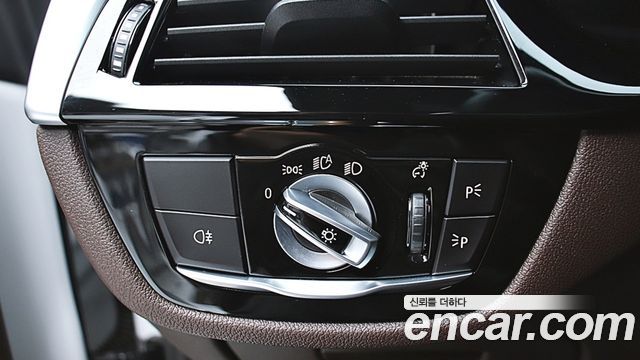 BMW 6 Series GT (G32) 640i xDrive M Sport 2022 — фото 18