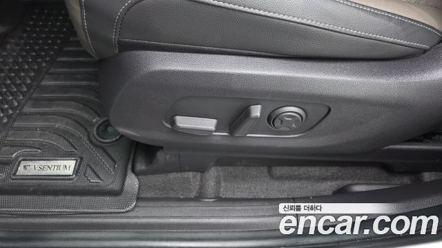 Kia Carnival (IV) HEV 7seater Nobless 2024 — фото 35