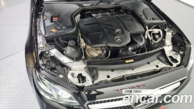 Mercedes-Benz E-Class (W213) E220d Cabriolet 2020 — фото 6