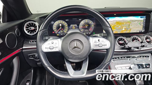 Mercedes-Benz E-Class (W213) E220d Cabriolet 2020 — фото 12