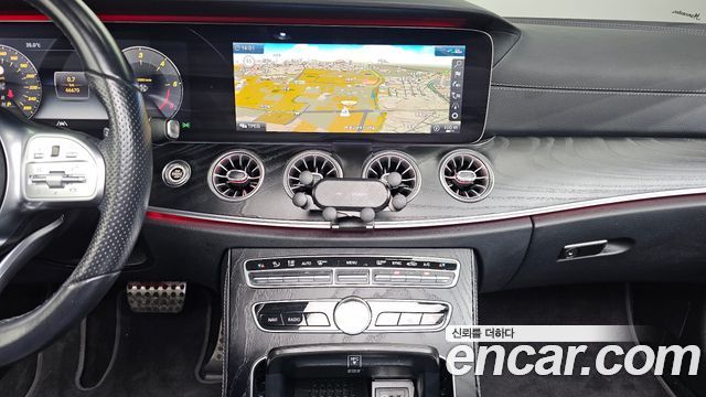 Mercedes-Benz E-Class (W213) E220d Cabriolet 2020 — фото 14