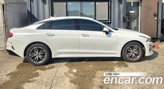 Kia K5 (III) 2.0 Noblesse 2023 — фото 2