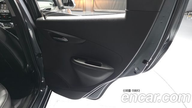 Chevrolet Spark Premier 2019 — фото 25