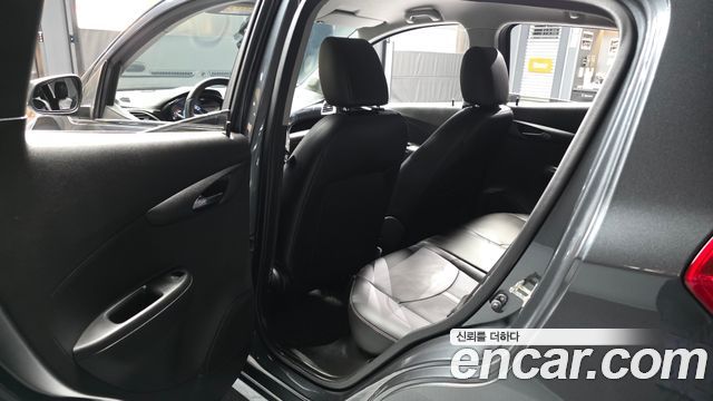 Chevrolet Spark Premier 2019 — фото 26