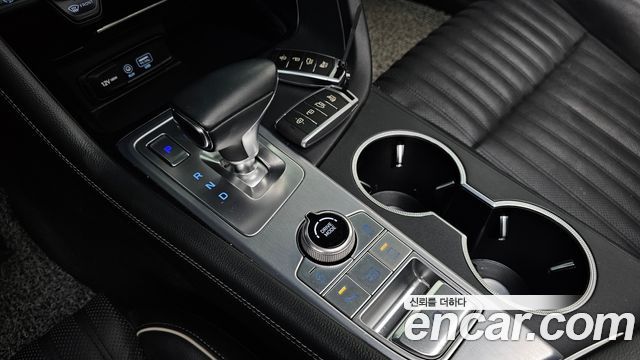 Genesis G70 2.0T AWD Elite 2019 — фото 9