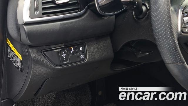 Genesis G70 2.0T AWD Elite 2019 — фото 15