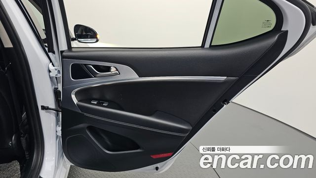 Genesis G70 2.0T AWD Elite 2019 — фото 25