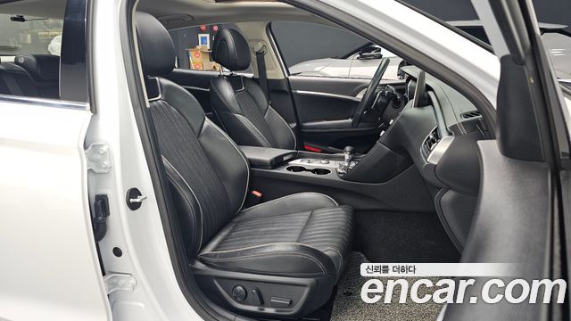 Genesis G70 2.0T AWD Elite 2019 — фото 26