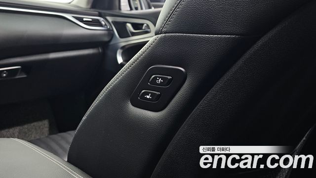 Genesis G70 2.0T AWD Elite 2019 — фото 30