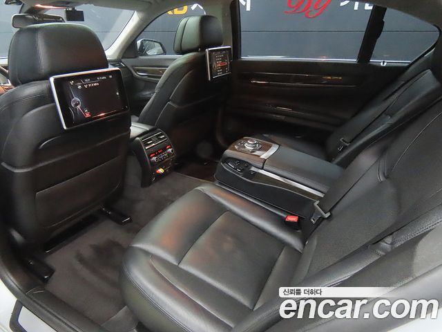 BMW 7 Series (F01) 740Li 2013 — фото 6