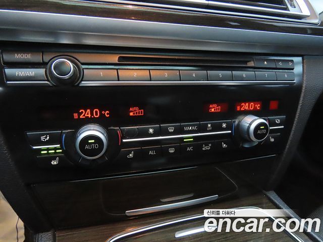 BMW 7 Series (F01) 740Li 2013 — фото 16