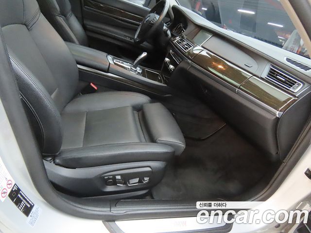 BMW 7 Series (F01) 740Li 2013 — фото 17
