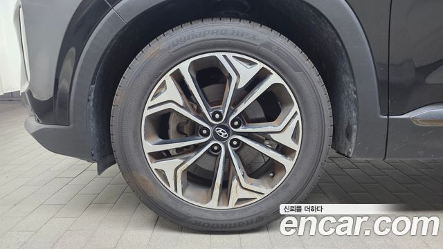 Hyundai Santa Fe (TM) Diesel 2,0 4WD Prestige 2020 — фото 5