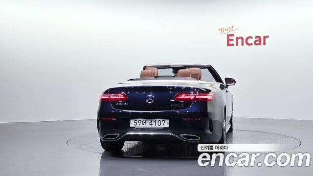 Mercedes-Benz E-Class (W213) E220d Cabriolet 2018 — фото 4