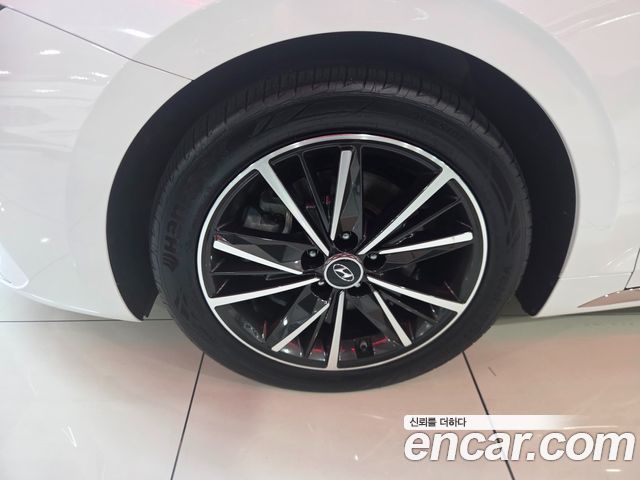 Hyundai Grandeur (IG) 2.5 Le Blanc 2023 — фото 5
