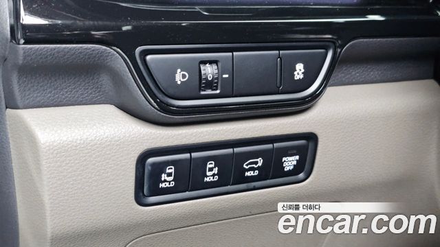 Kia Carnival (IV) Gasoline 9 Seater X Line 2026 — фото 28