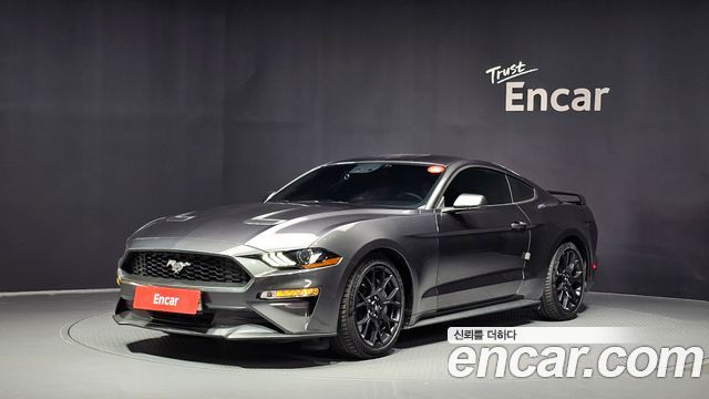 Ford Mustang Coupe