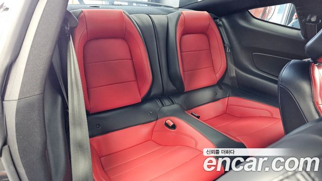 Ford Mustang Coupe 2019 — фото 12