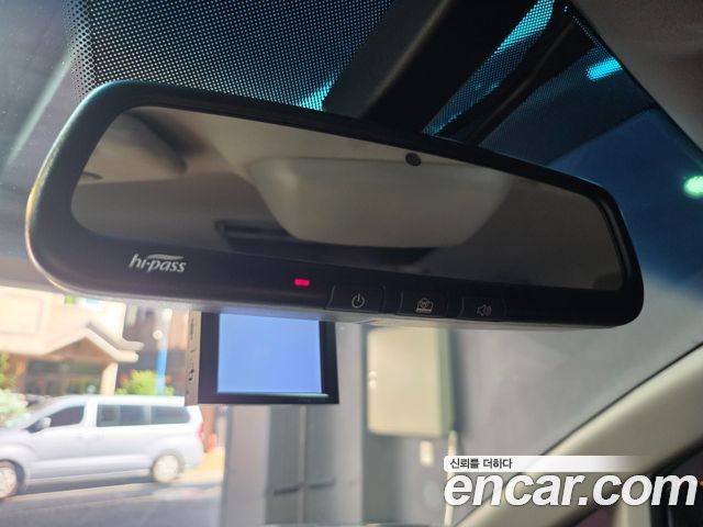 KG Mobility (SsangYong) Korando Turismo 4WD TX 9-seater 2018 — фото 17