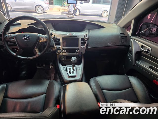KG Mobility (SsangYong) Korando Turismo 4WD TX 9-seater 2018 — фото 19